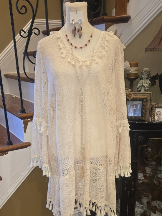 Dresses & Skirts - Boho Ivory Lace Tassel Tunic